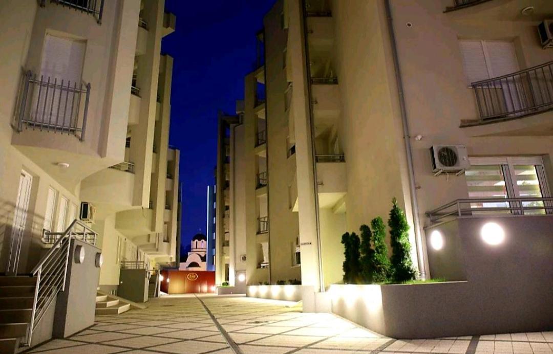 Royalwings Apartman Ягодина Екстер'єр фото