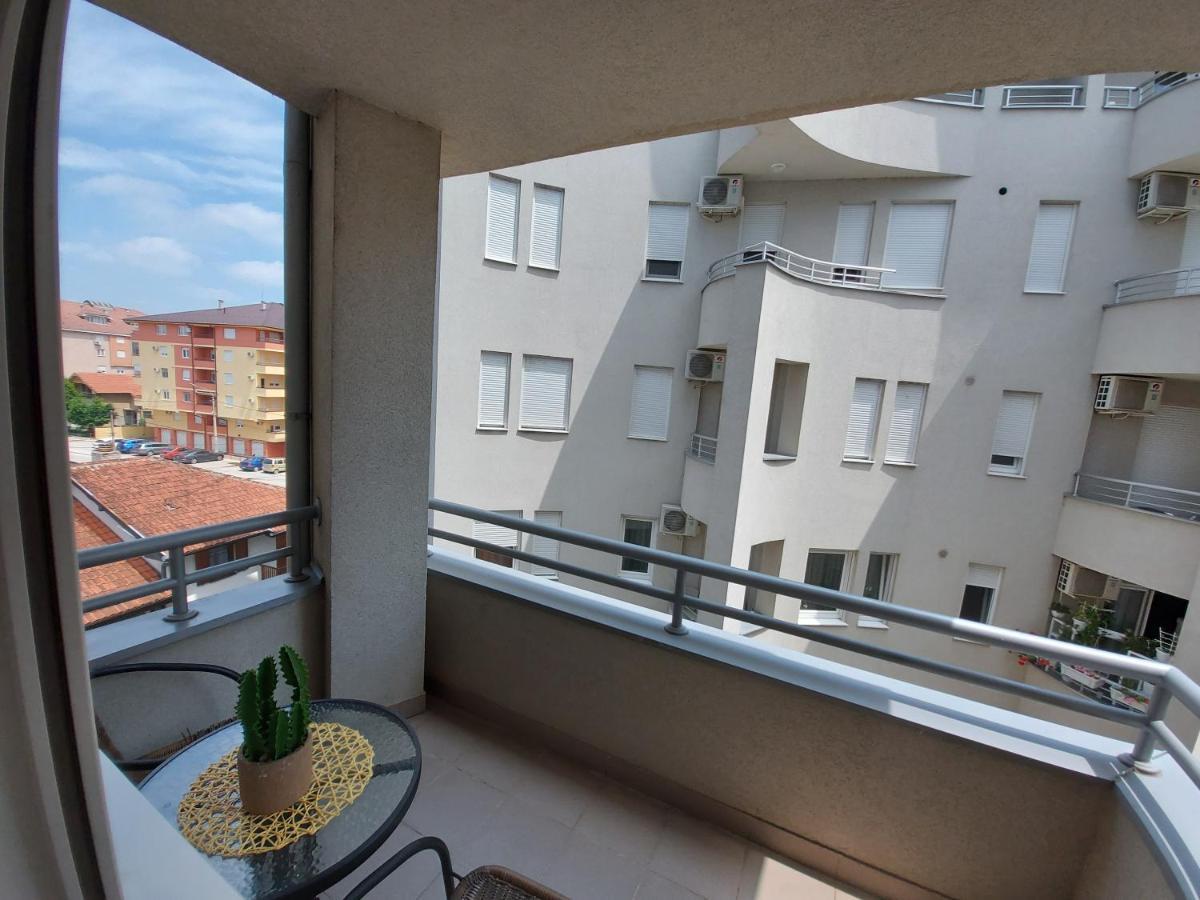 Royalwings Apartman Ягодина Екстер'єр фото